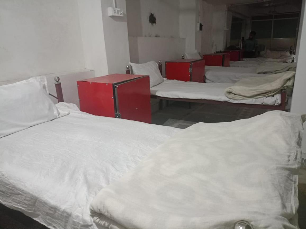 Blue Stone Dormitory Bhopal Buitenkant foto